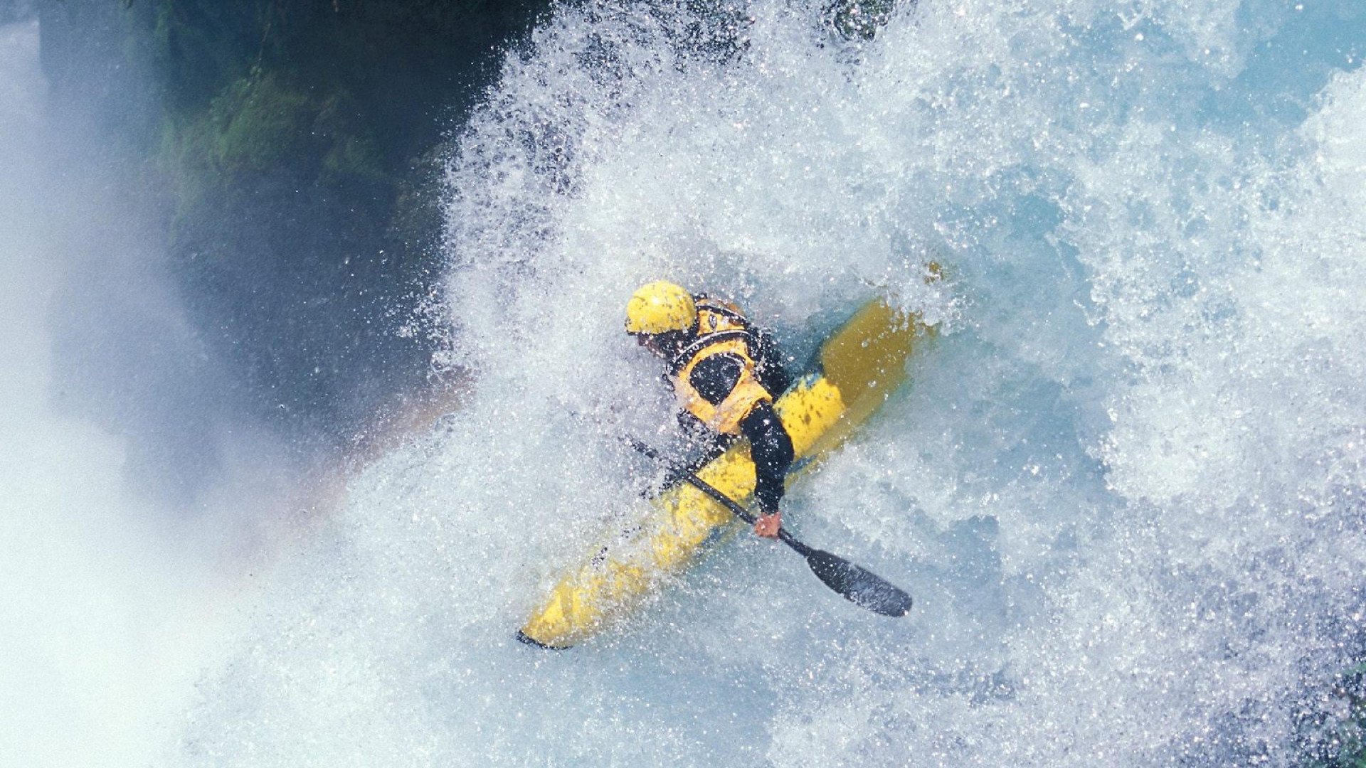 马赛队临近比赛，备战工作有条不紊，马赛队队徽