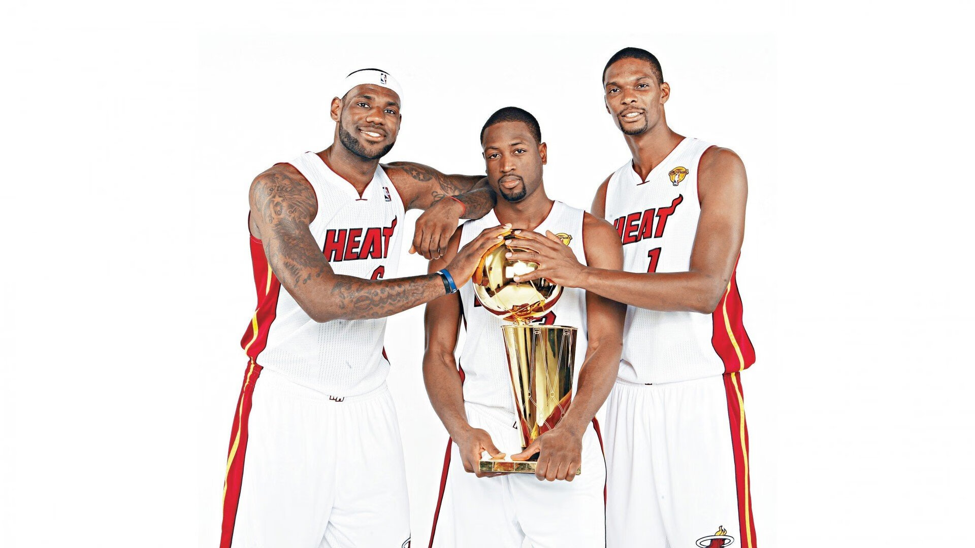 “德甲领头羊状态火热，争夺冠军进入白热化”，德甲收官