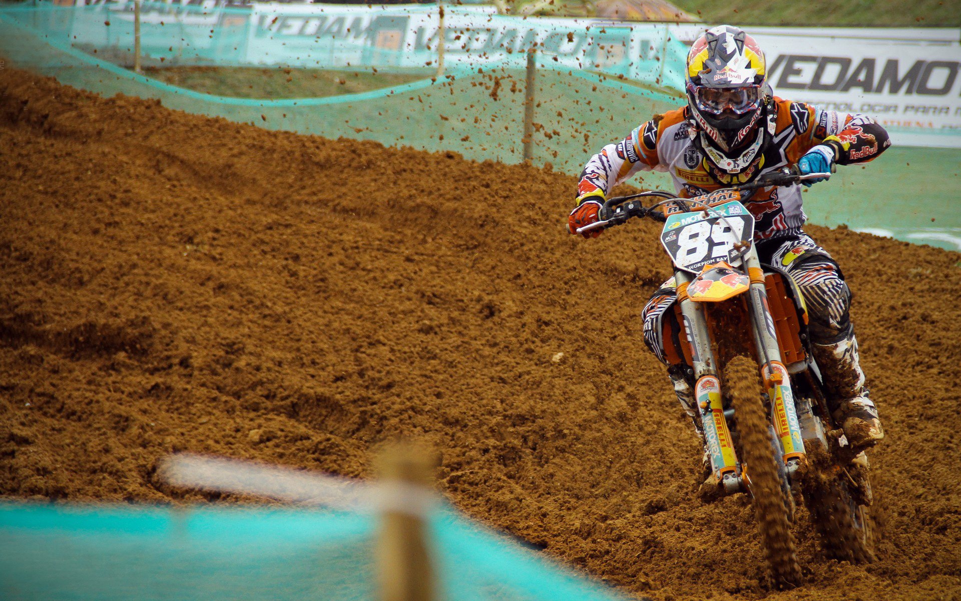 九游娱乐下载-冠军车手的日常：训练、生活和“疾驰”心路历程，冠军车手失忆是什么电影